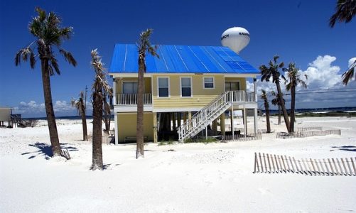 Book Review: The Beach House (South Carolina Sunsets) by Rachel Hanna: A Captivating Coastal Escape.